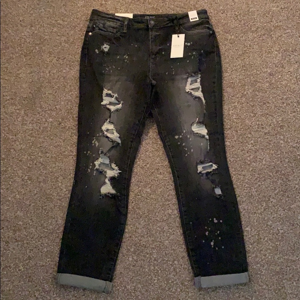 Judy Blue boyfriend cut destroyed cuff denim